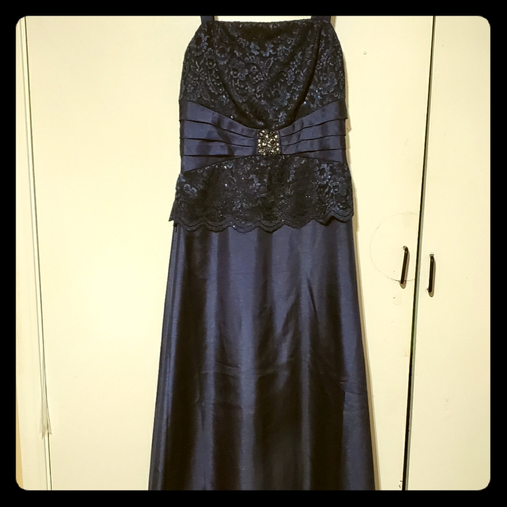 Jessica Howard Navy, Gown size 6